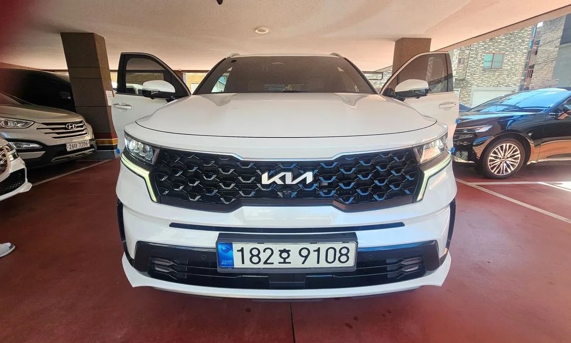 Kia Sorento — фото 8