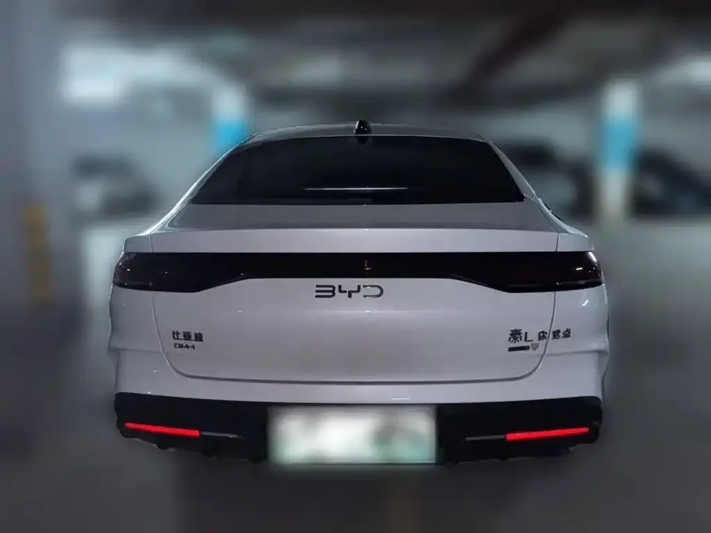 BYD Qin L — фото 6