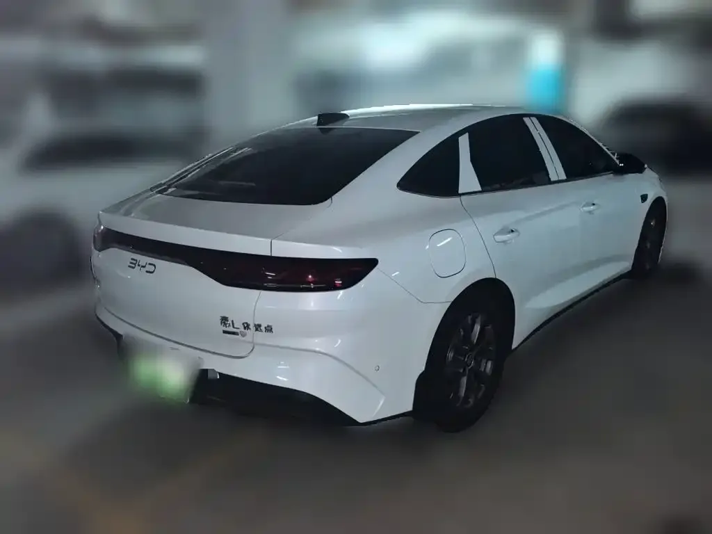 BYD Qin L — фото 4