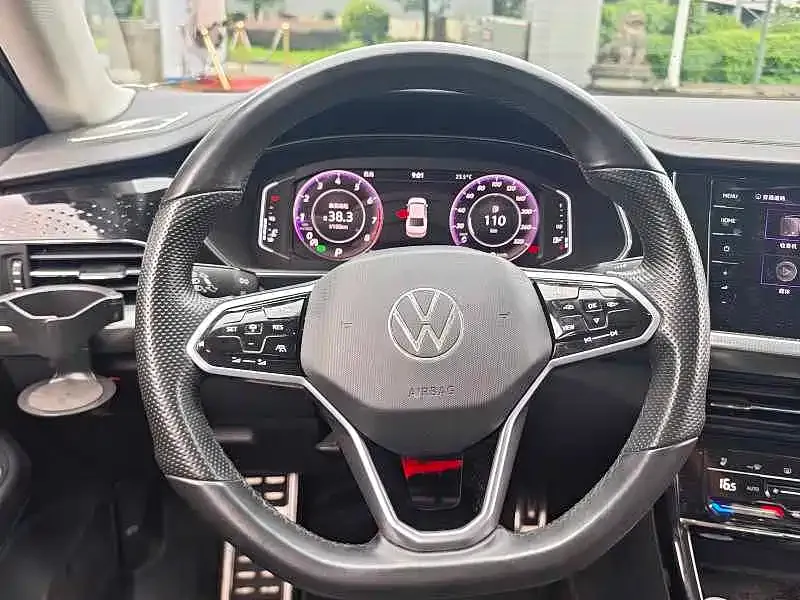 Volkswagen Passat — фото 5