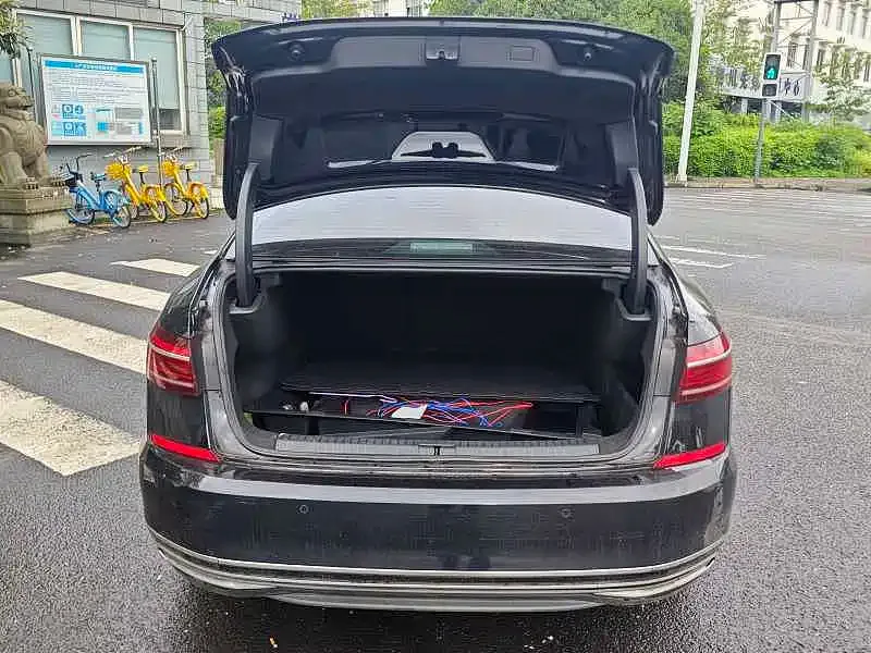 Volkswagen Passat — фото 6