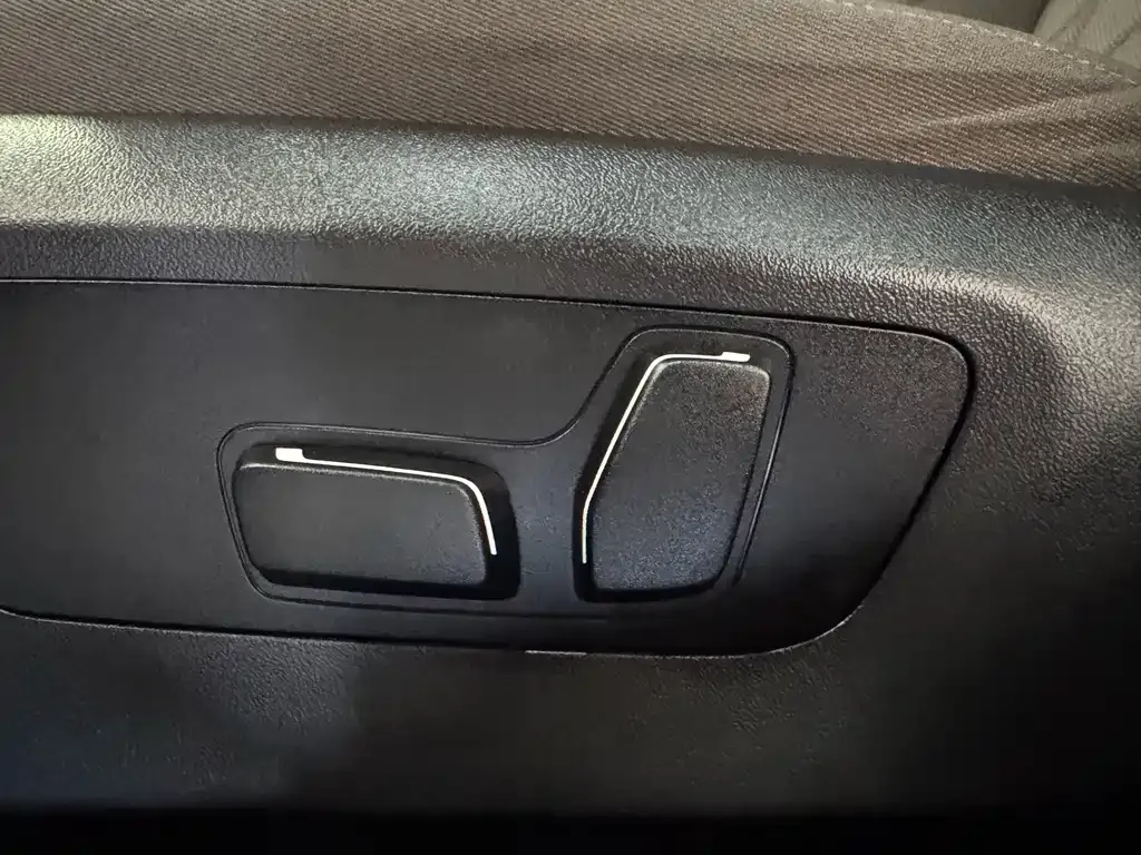 BMW 5 Series — фото 10