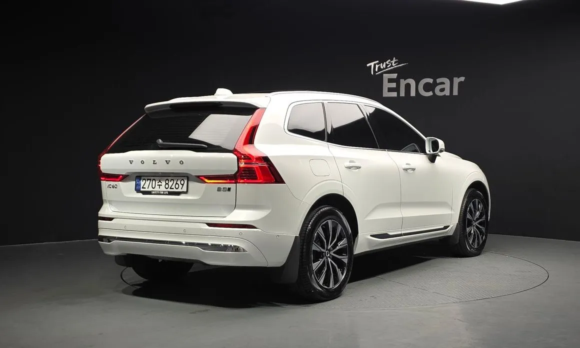 Volvo XC60 — фото 4