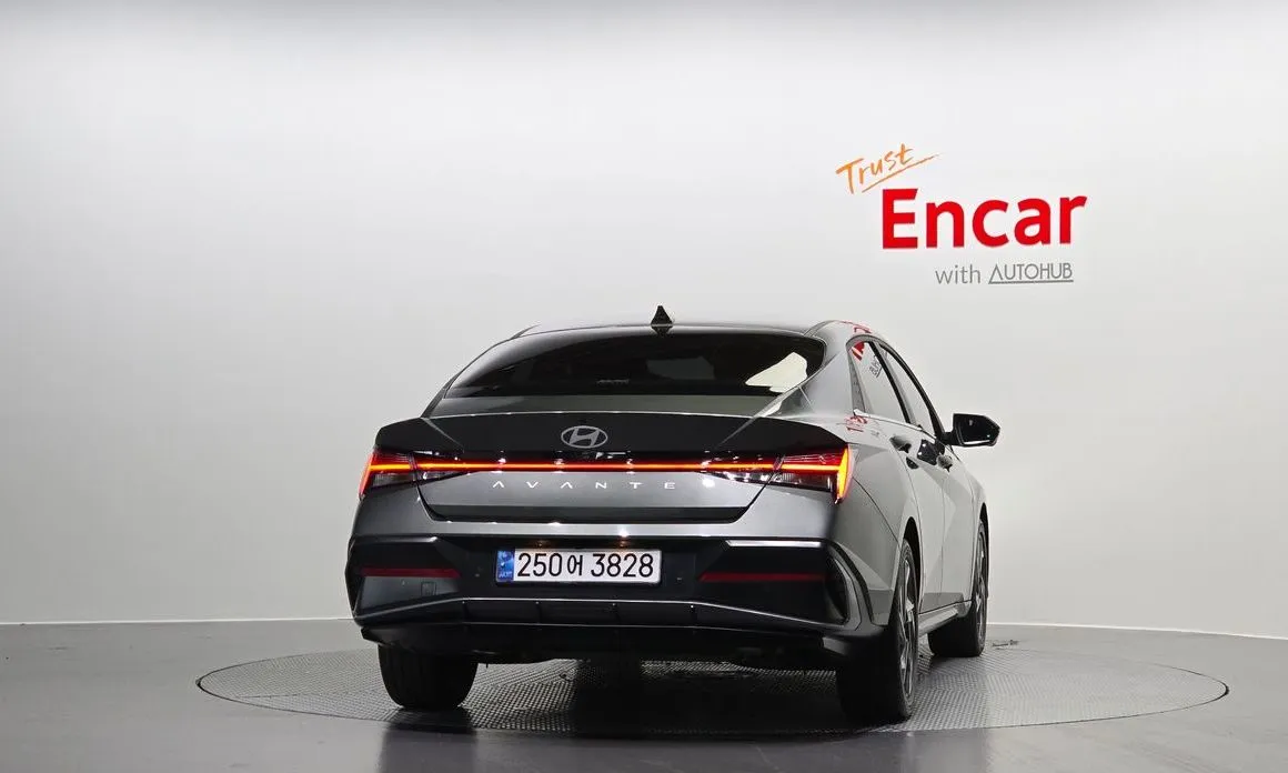 Hyundai AVANTE — фото 3