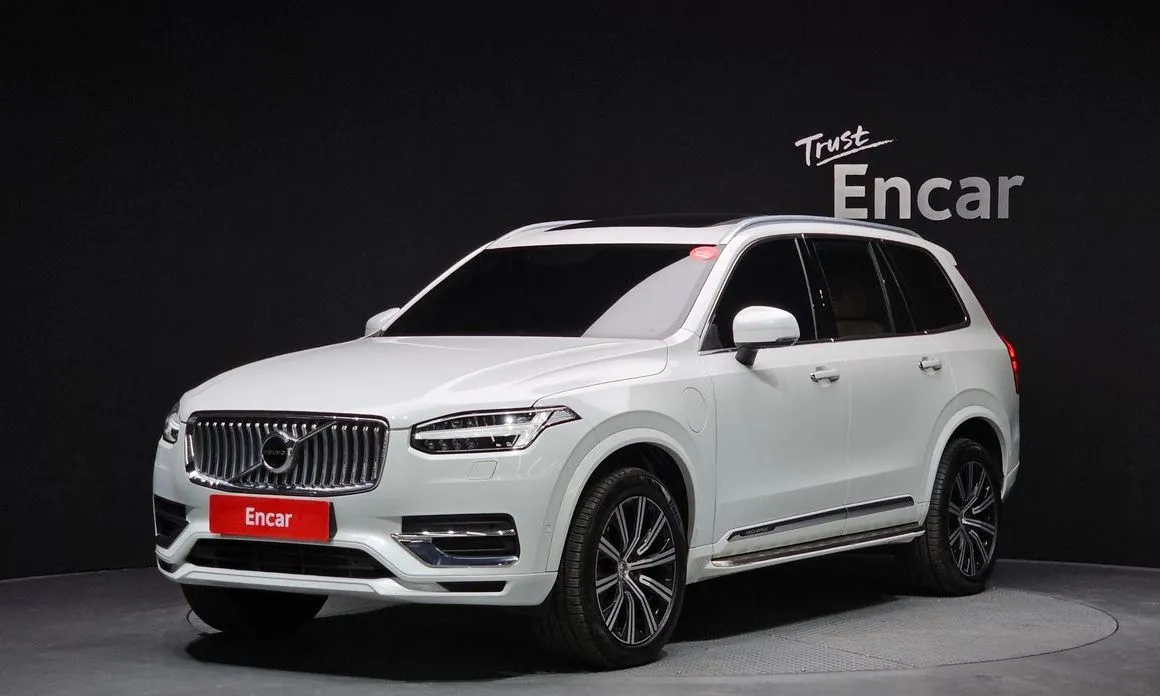 Volvo XC90 — фото 1