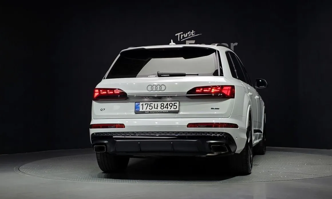 Audi Q7 — фото 4