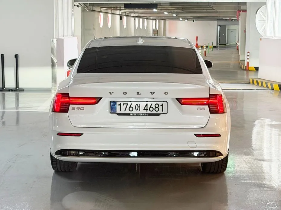 Volvo S90 — фото 4