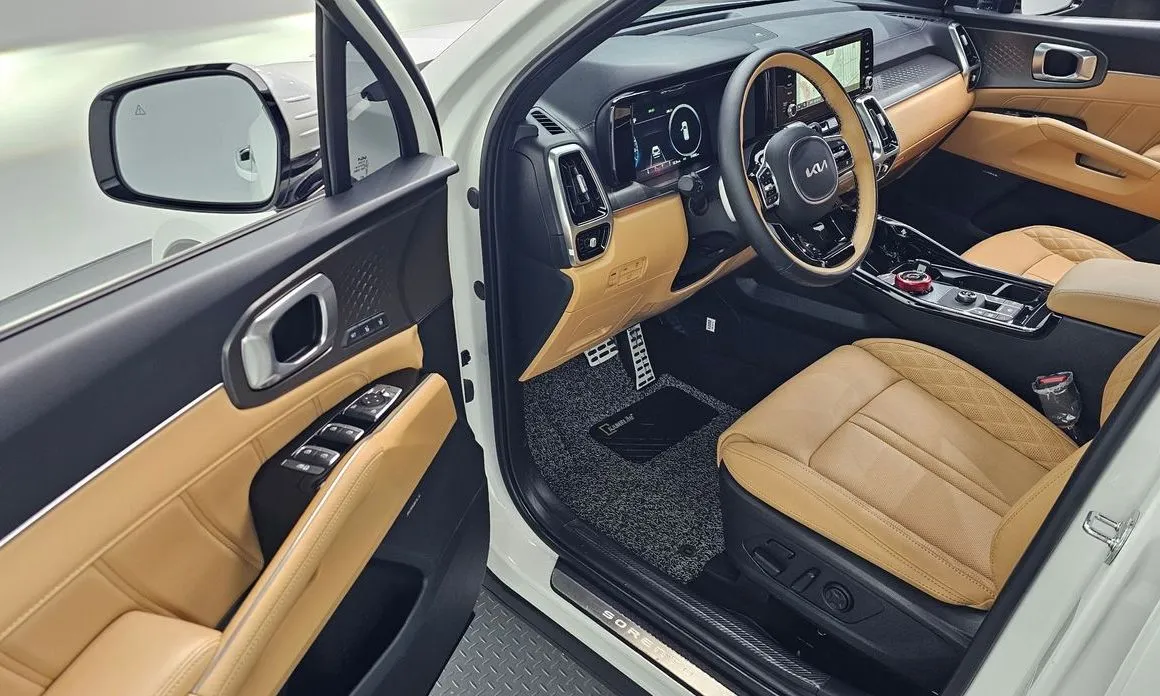 Kia Sorento — фото 10