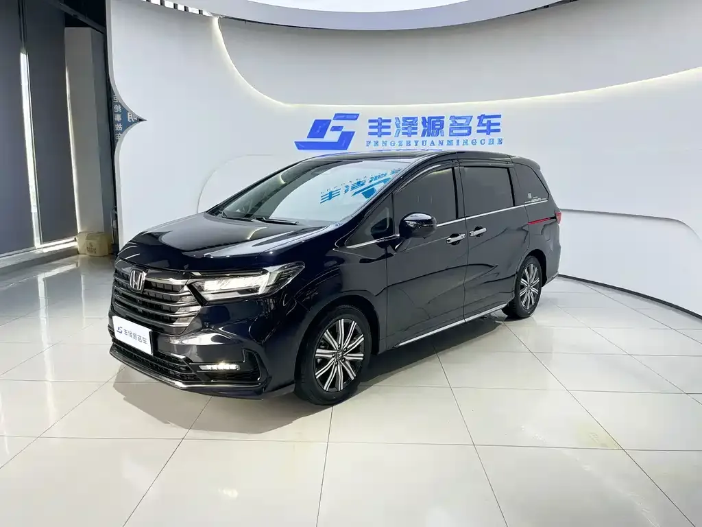 Honda Odyssey — фото 1