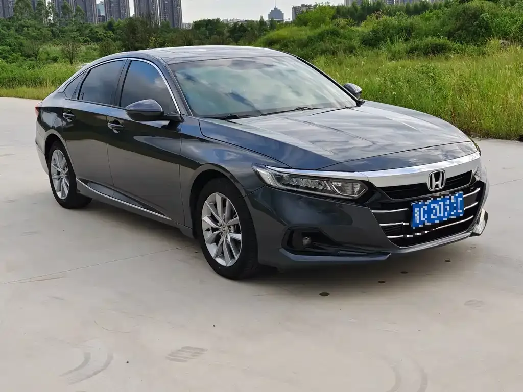 Honda Accord — фото 9