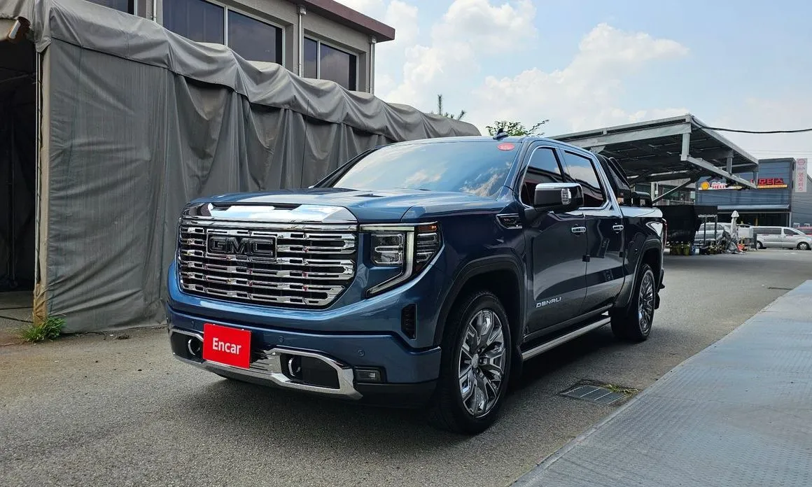 GMC Sierra — фото 1