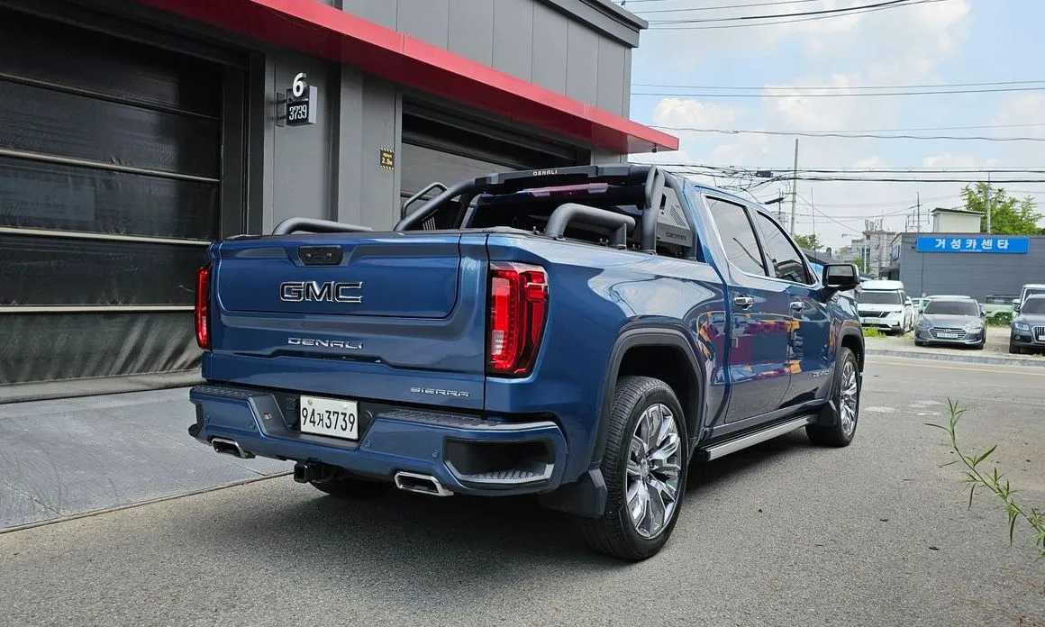 GMC Sierra — фото 3