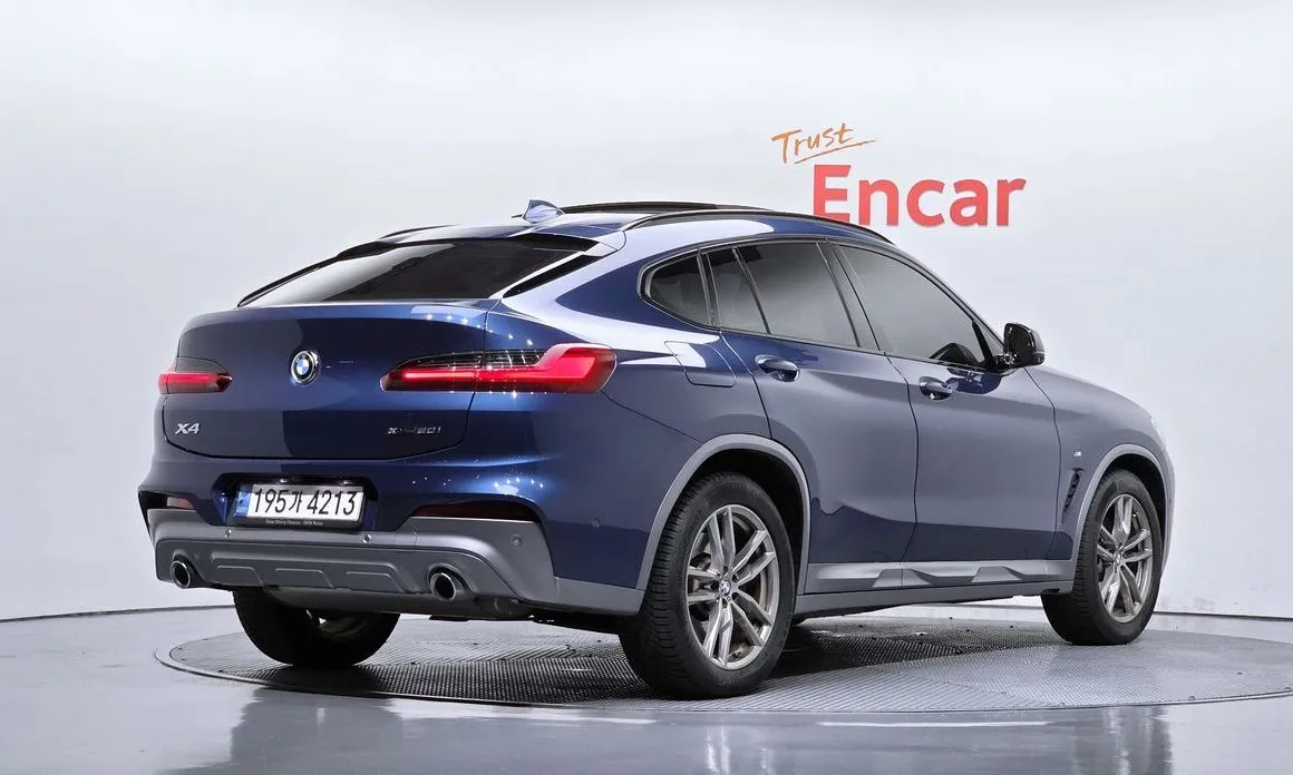 BMW X4 — фото 10