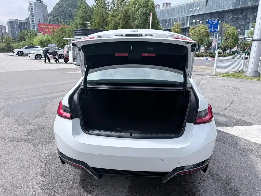 BMW i3 — фото 10