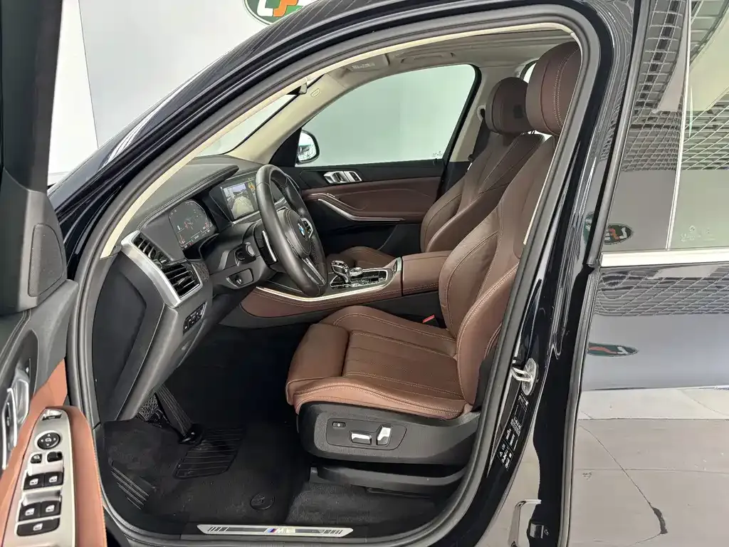 BMW X5 (Import) — фото 4