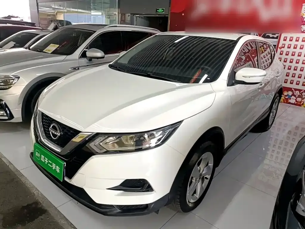 Nissan Qashqai — фото 9