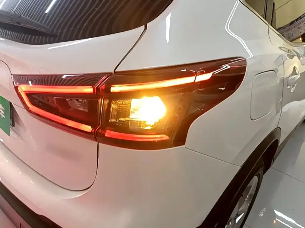 Nissan Qashqai — фото 10