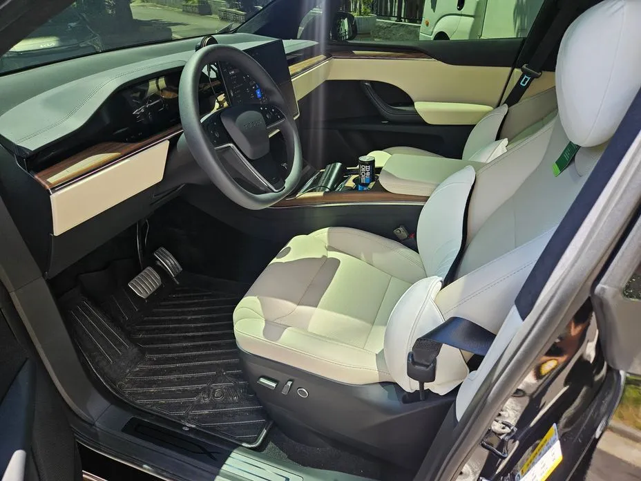 Tesla Model X — фото 2