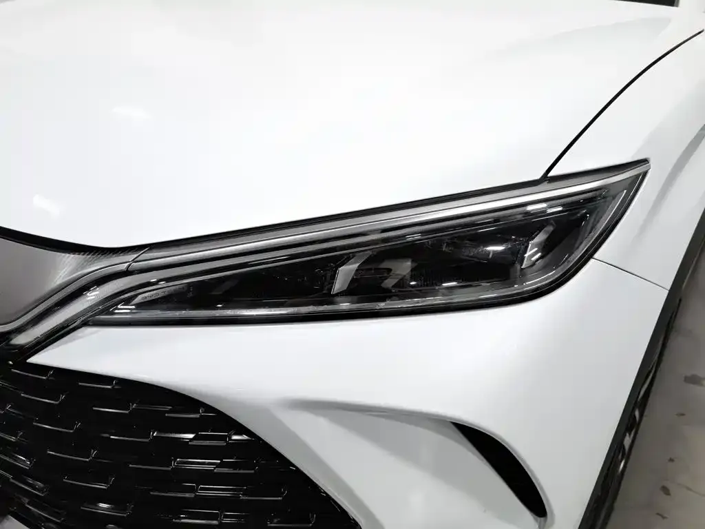 BYD L DM-i — фото 10