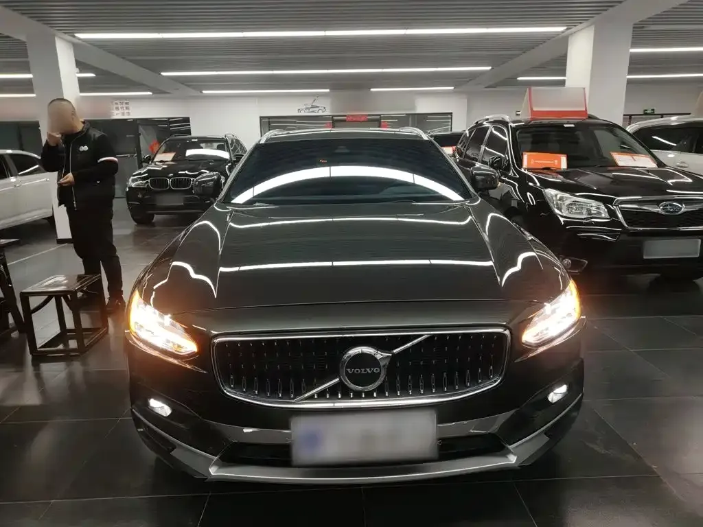 Volvo V90 — фото 9