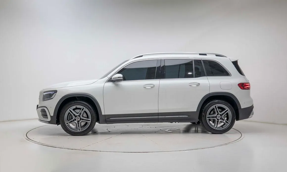 Mercedes-Benz GLB-Class — фото 7