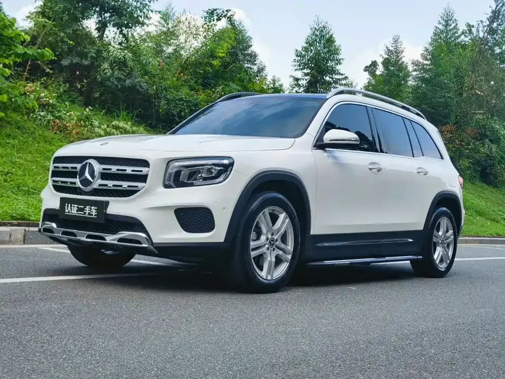 Mercedes-Benz GLB — фото 1