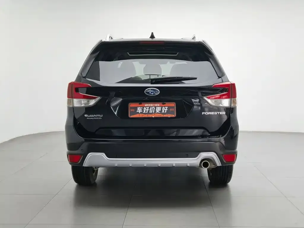 Subaru Forester — фото 2