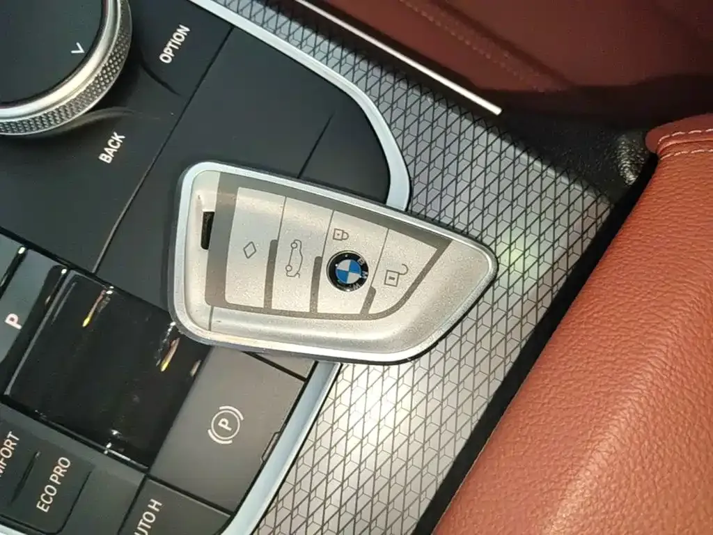 BMW 3 Series — фото 9