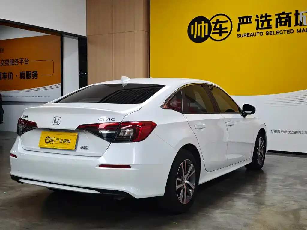 Honda Civic — фото 7