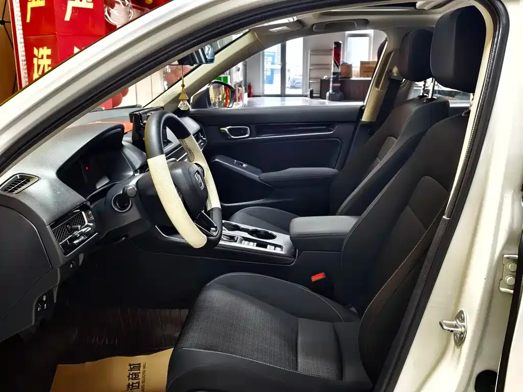 Honda Civic — фото 10
