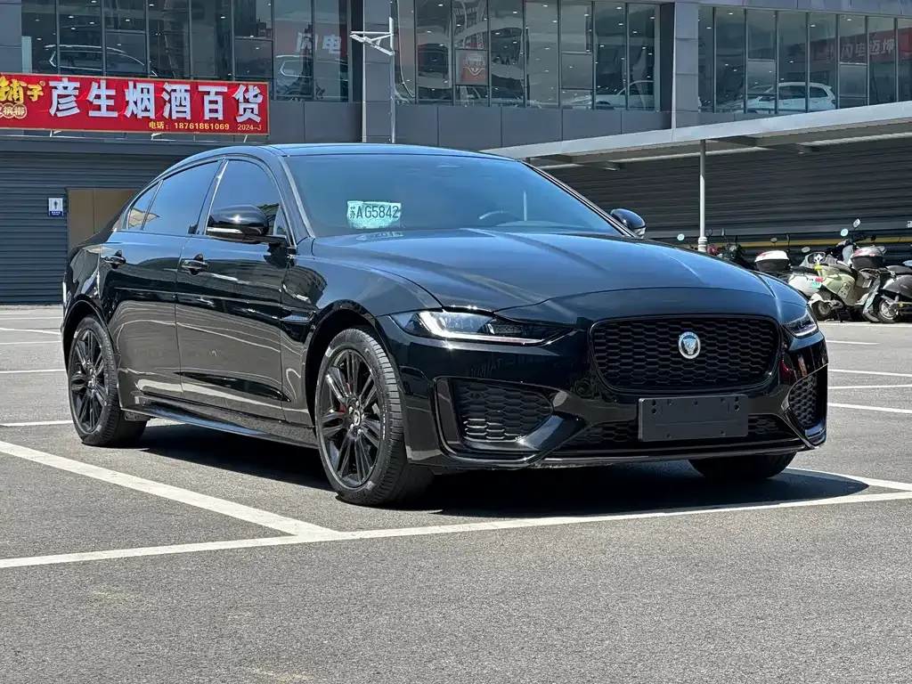 Jaguar XEL — фото 4