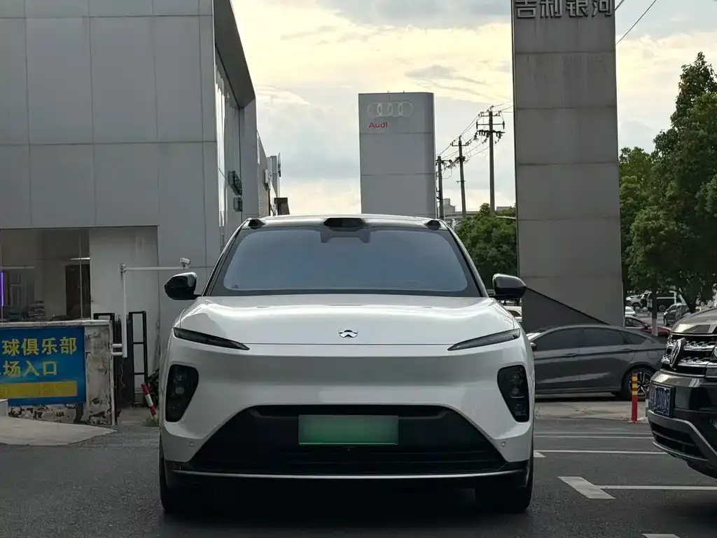 NIO ES8 — фото 3
