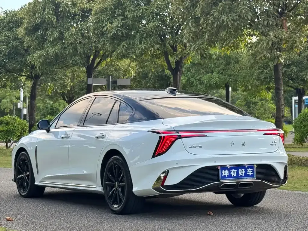 Hongqi H6 — фото 3