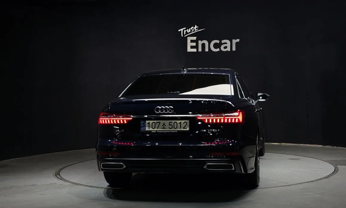 Audi A6 — фото 2