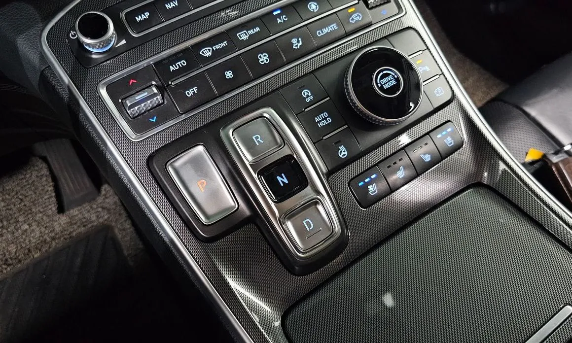 Hyundai Santafe — фото 7