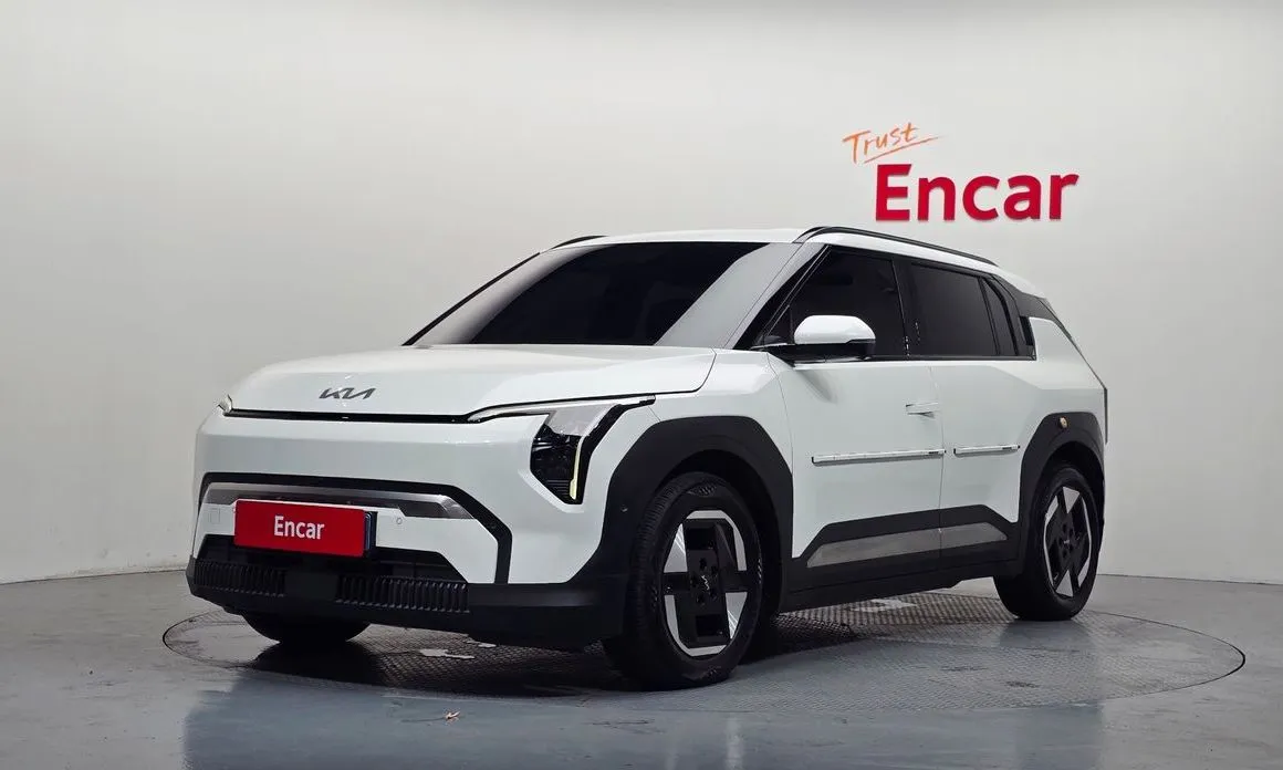 Kia EV3 — фото 1