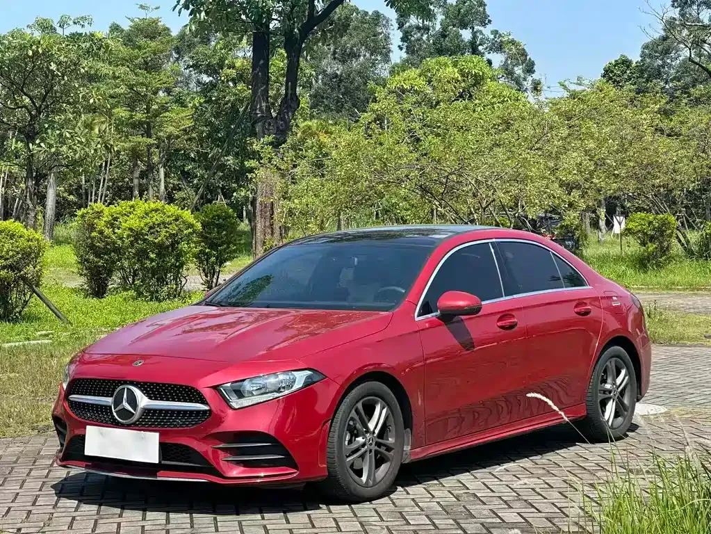 Mercedes-Benz A-Class — фото 1