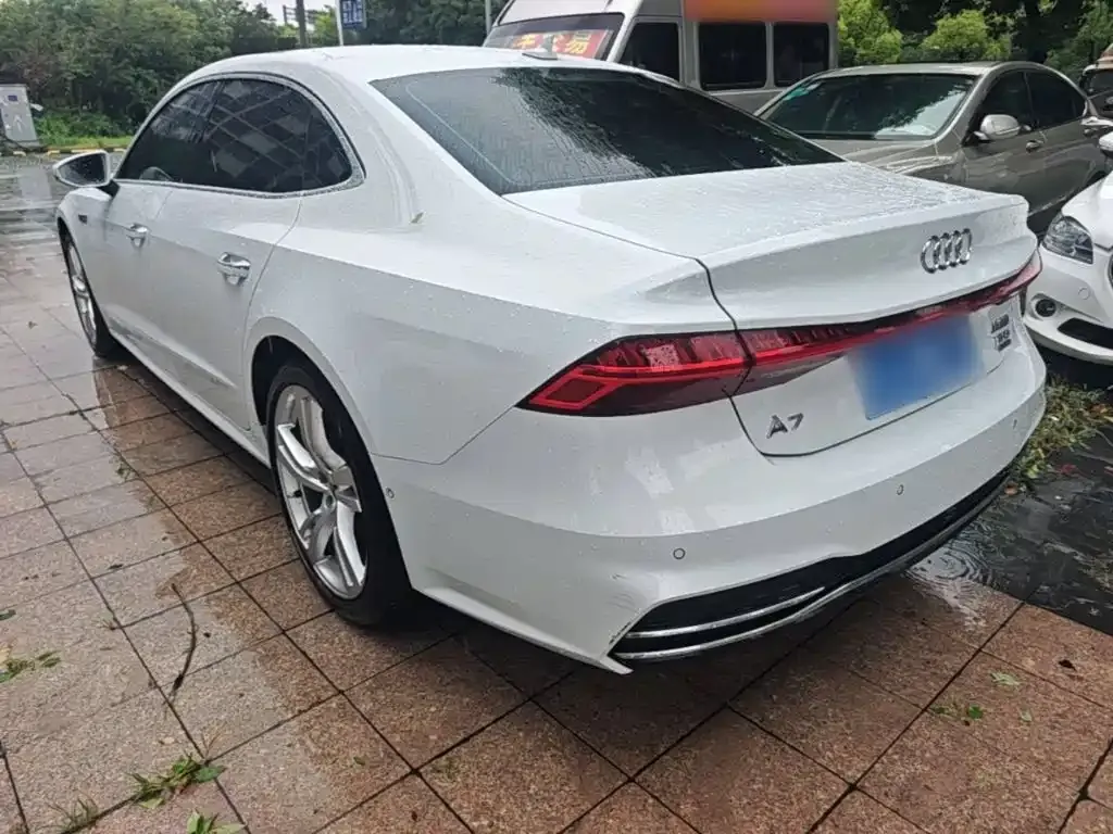 Audi A7L — фото 4