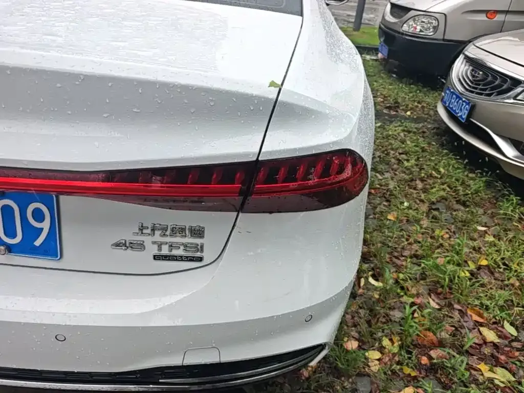 Audi A7L — фото 3