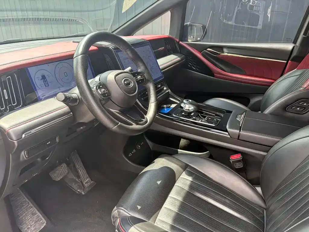GAC Motor Trumpchi M8 — фото 9