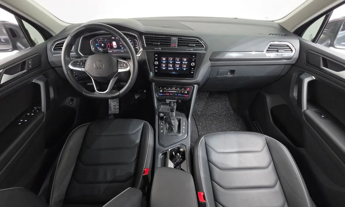 Volkswagen Tiguan — фото 4