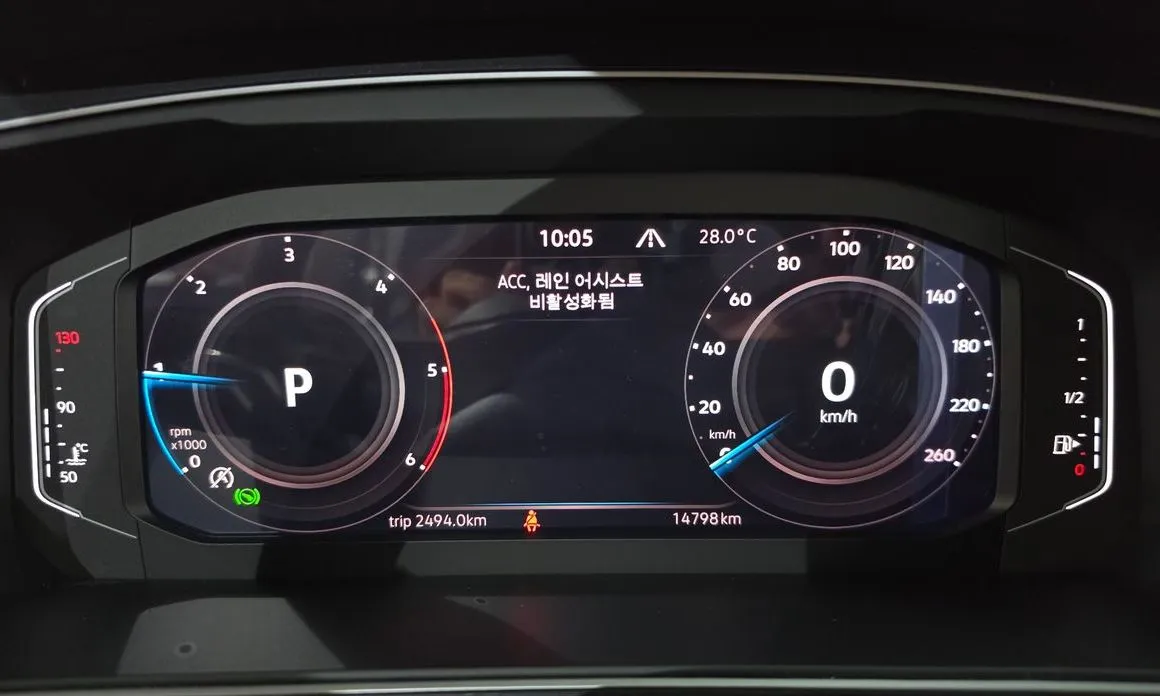 Volkswagen Tiguan — фото 6