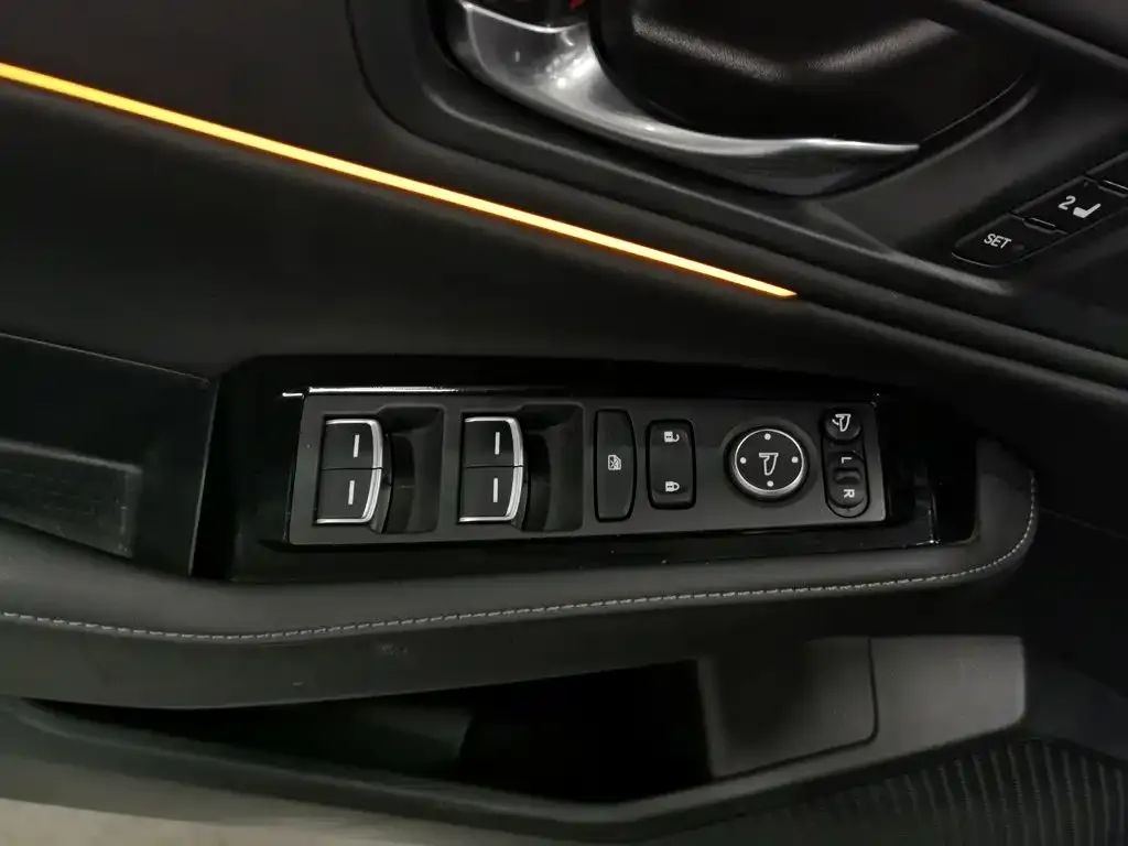 Honda Accord — фото 10