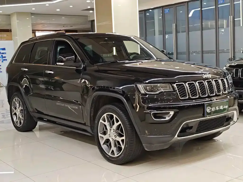 Jeep Grand Cherokee (Import) — фото 10