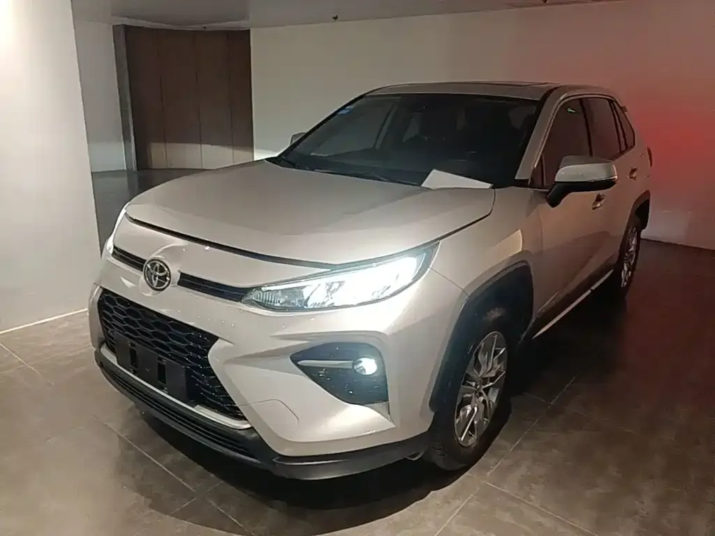 Toyota Wildlander — фото 1