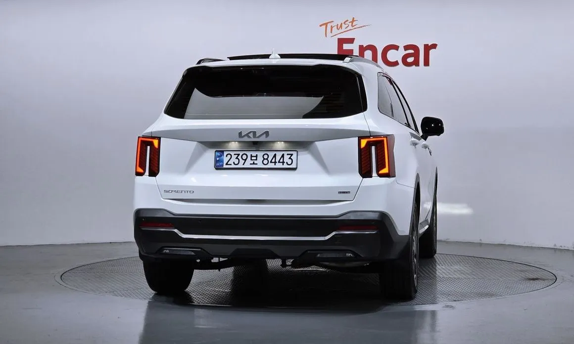 Kia Sorento — фото 5