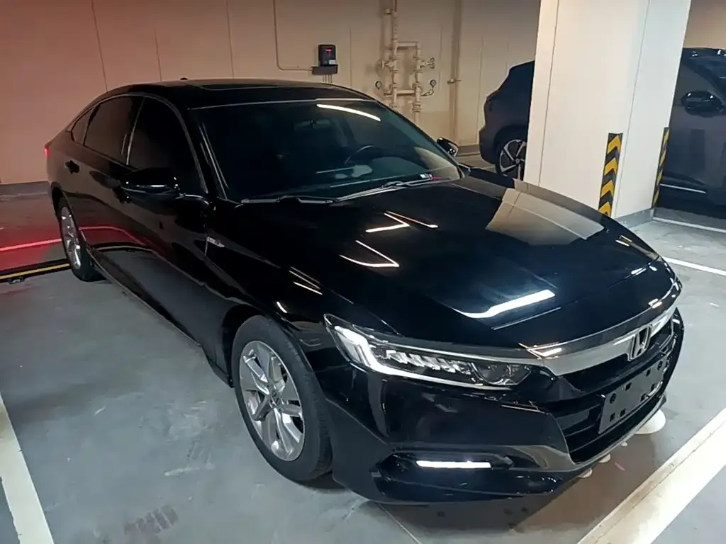 Honda Accord — фото 6