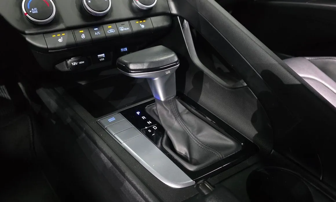 Hyundai AVANTE — фото 2
