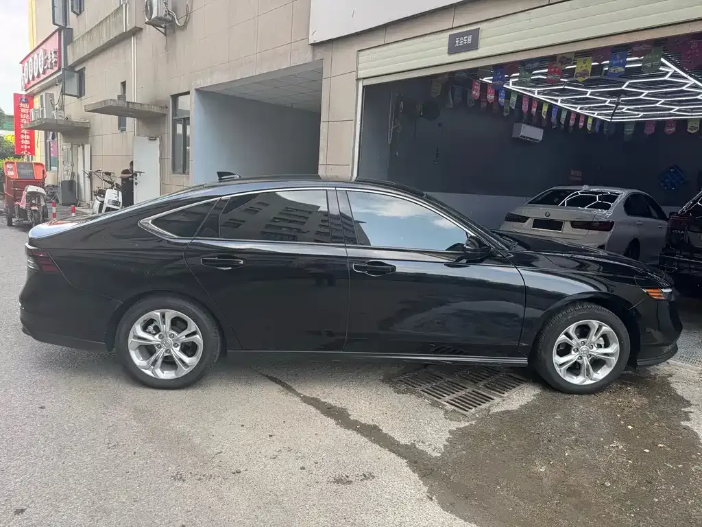 Honda Accord — фото 6
