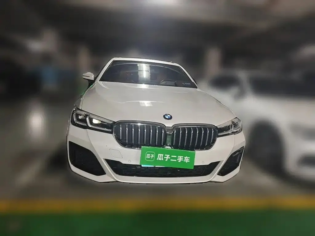BMW 5 Series — фото 5
